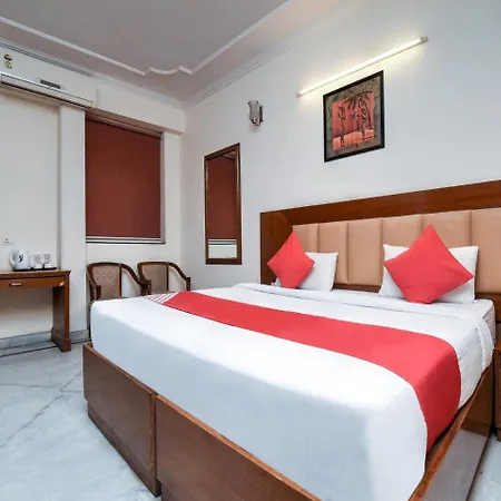 Oyo 9011 Hotel Lohmod